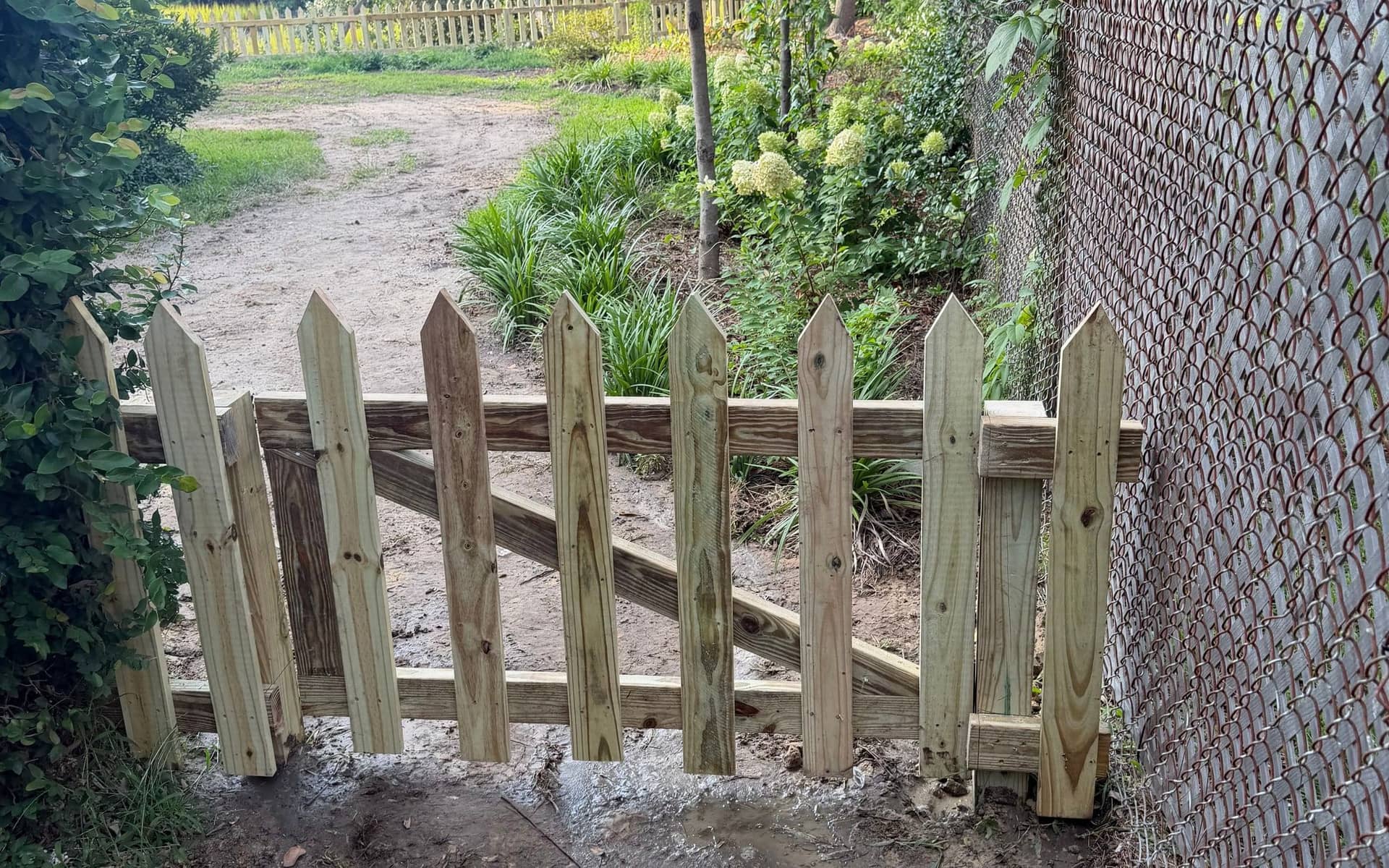 The Best Fence Types for Charleston, SC Homes